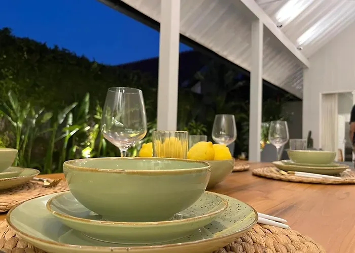 Casa Oliva - Tropical Pool On Trendy Eat Street * Seminyak