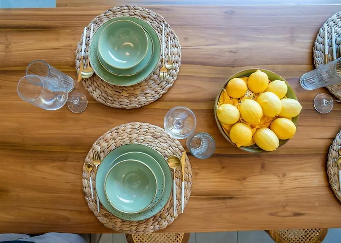 Casa Oliva - Tropical Pool On Trendy Eat Street *